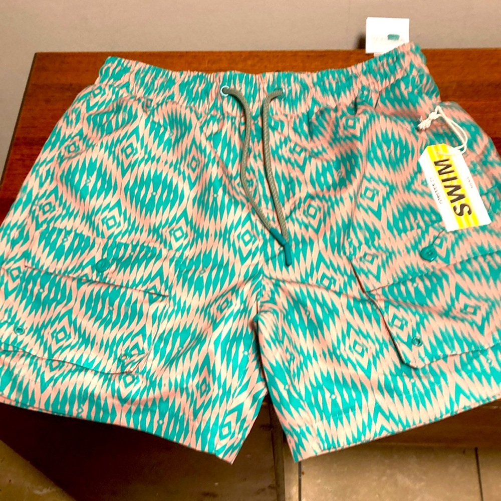 Men’s swim trunks